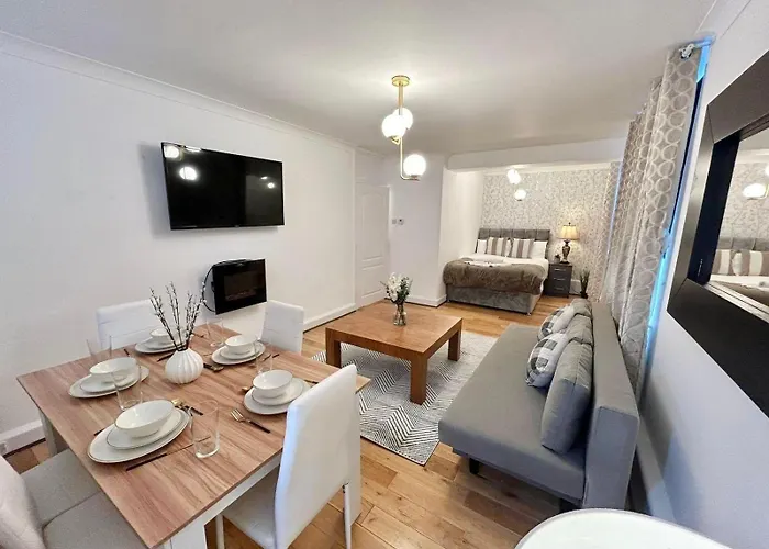 Marble Arch Beautiful Family Apartment