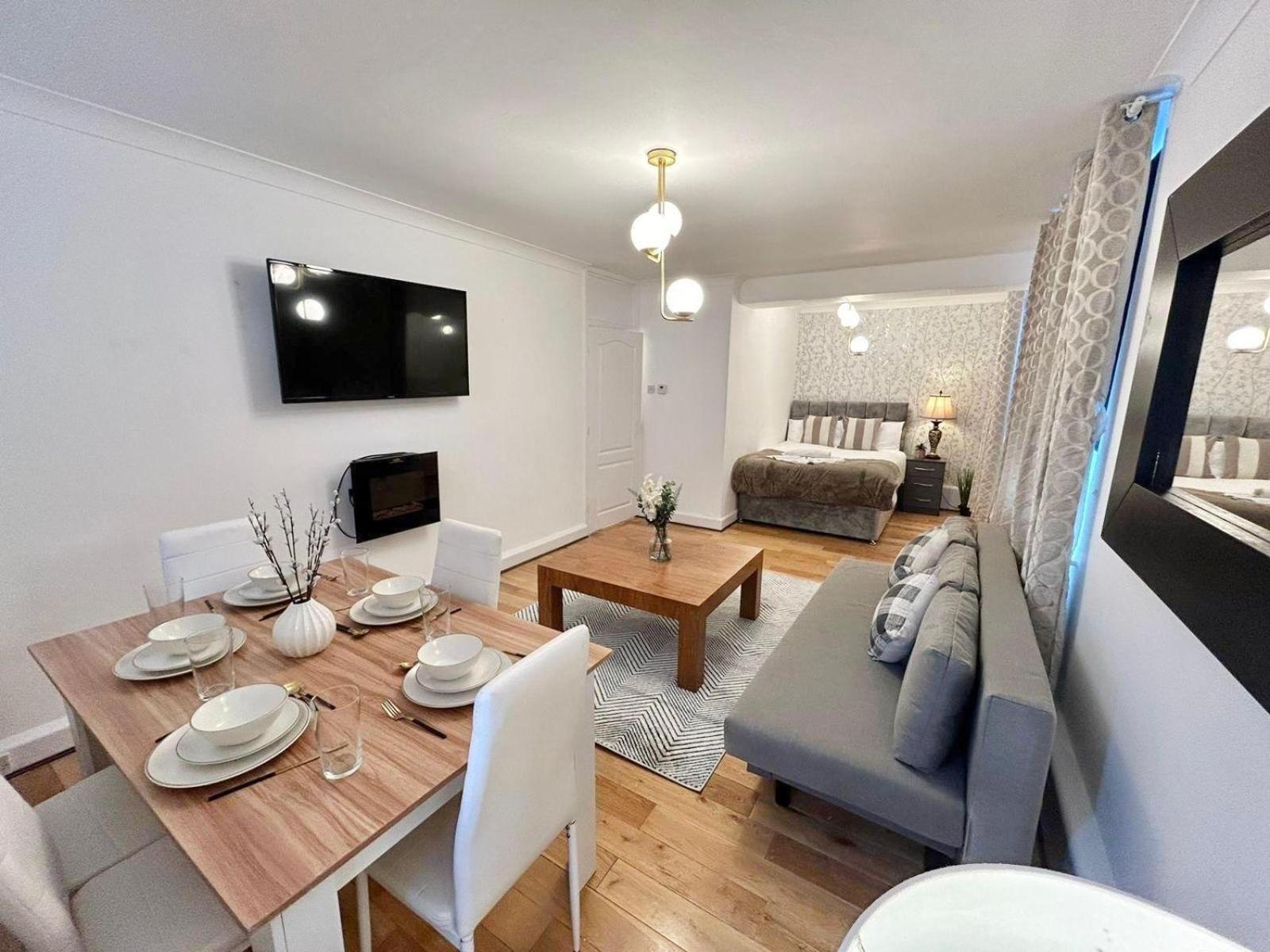Marble Arch Beautiful Family Apartment London